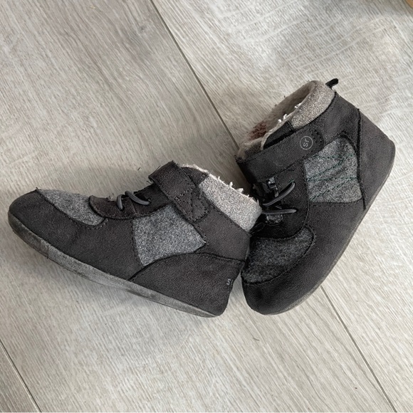Stride Rite Boots Size 12 -18 months Grey/Crispin Wool Blend Faux Fur - Picture 6 of 8